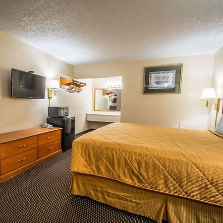Rodeway Inn Fort Pierce I-95 Bagian luar foto