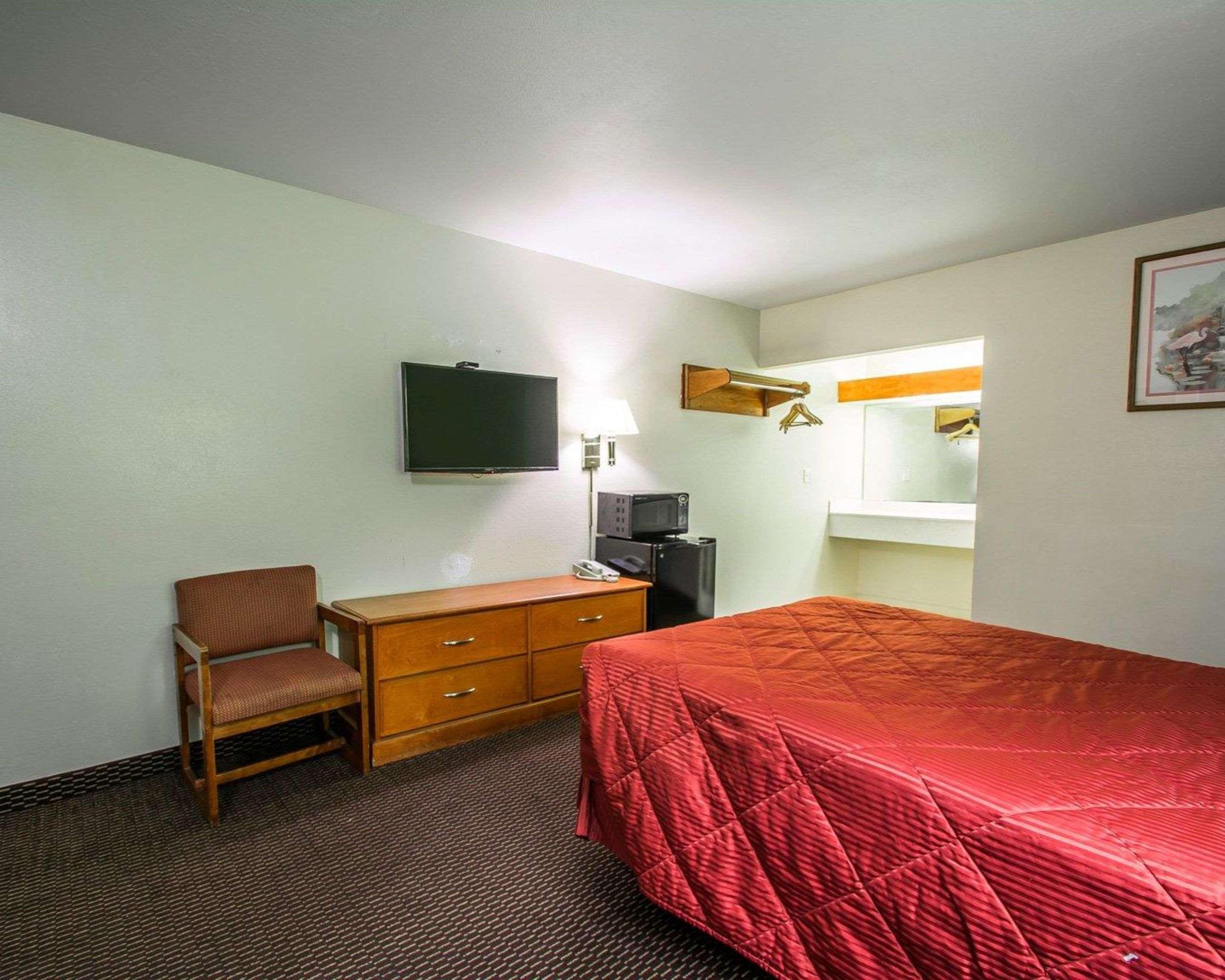 Rodeway Inn Fort Pierce I-95 Bagian luar foto