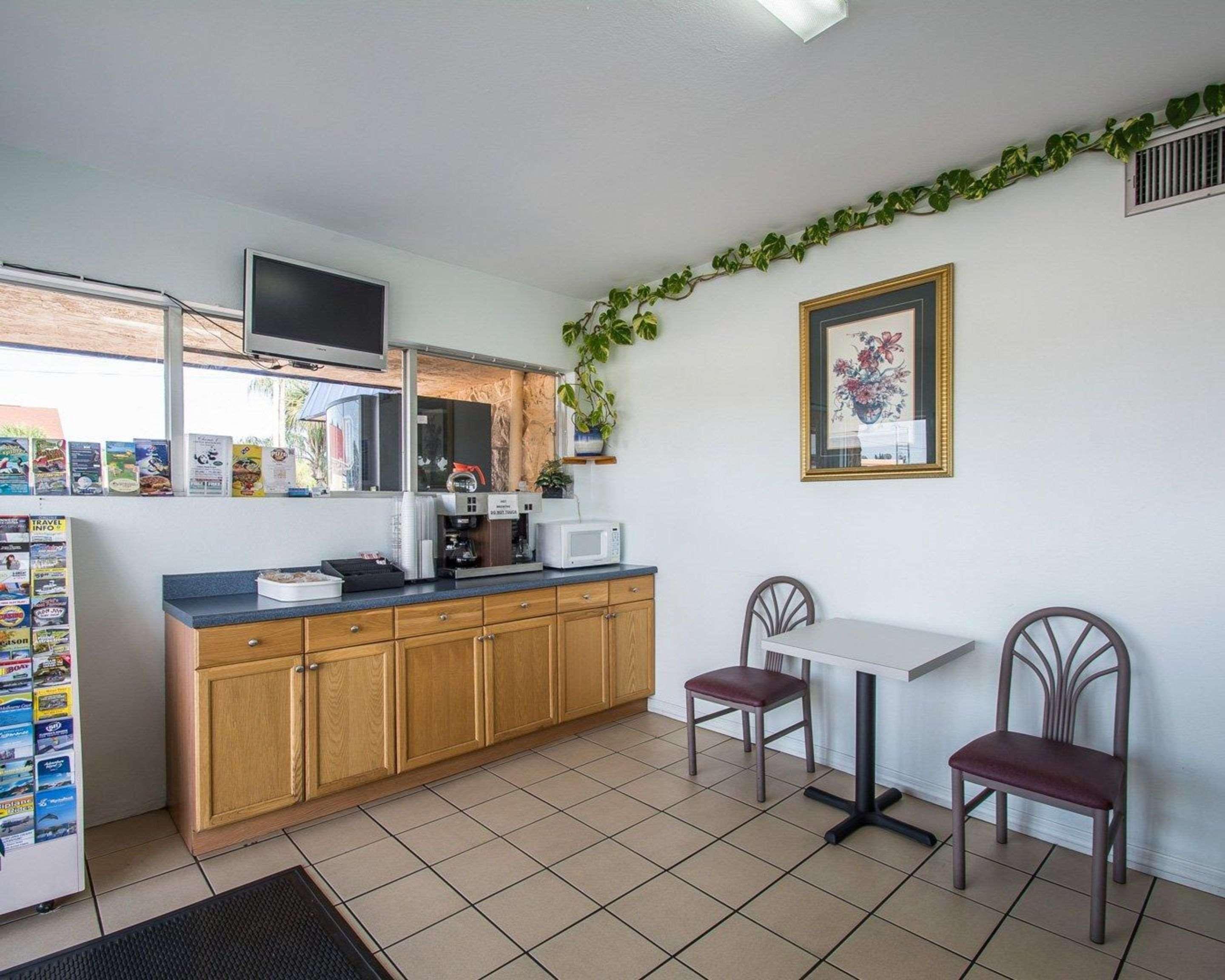 Rodeway Inn Fort Pierce I-95 Bagian luar foto