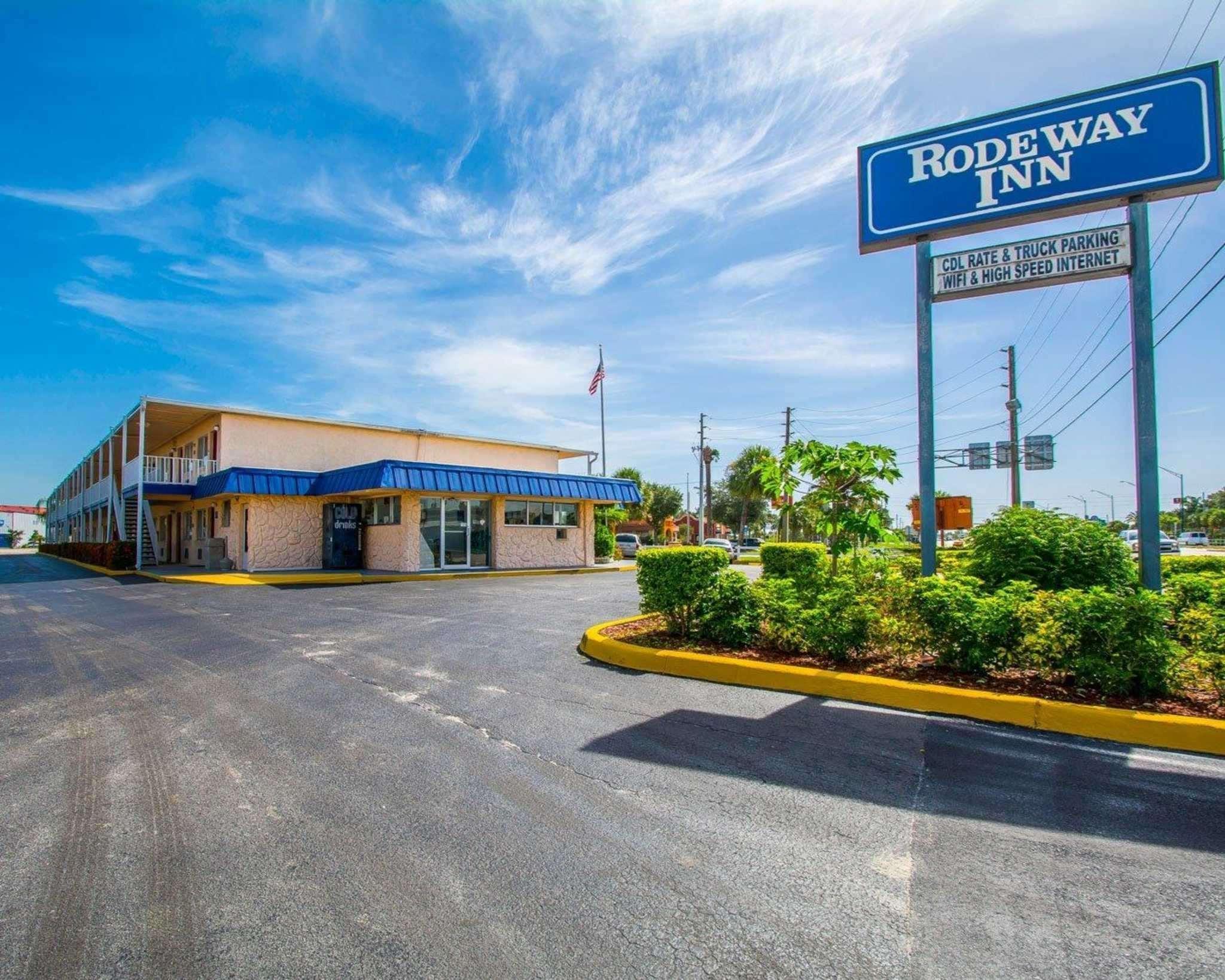 Rodeway Inn Fort Pierce I-95 Bagian luar foto