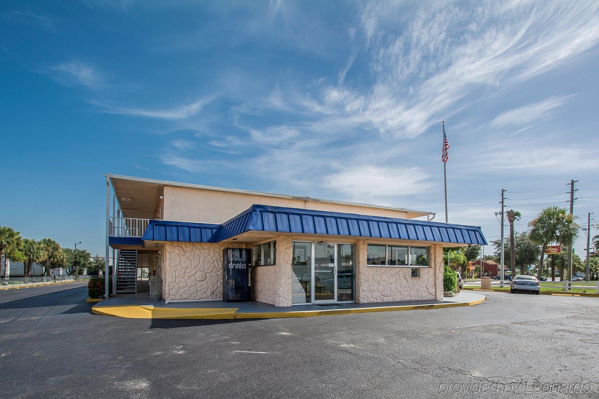 Rodeway Inn Fort Pierce I-95 Bagian luar foto