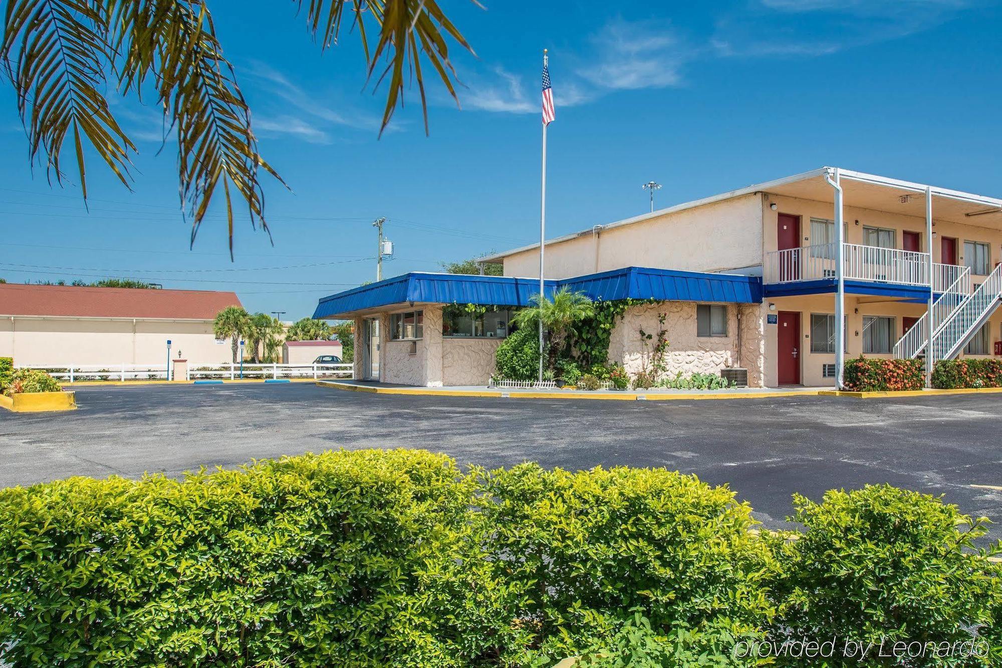 Rodeway Inn Fort Pierce I-95 Bagian luar foto