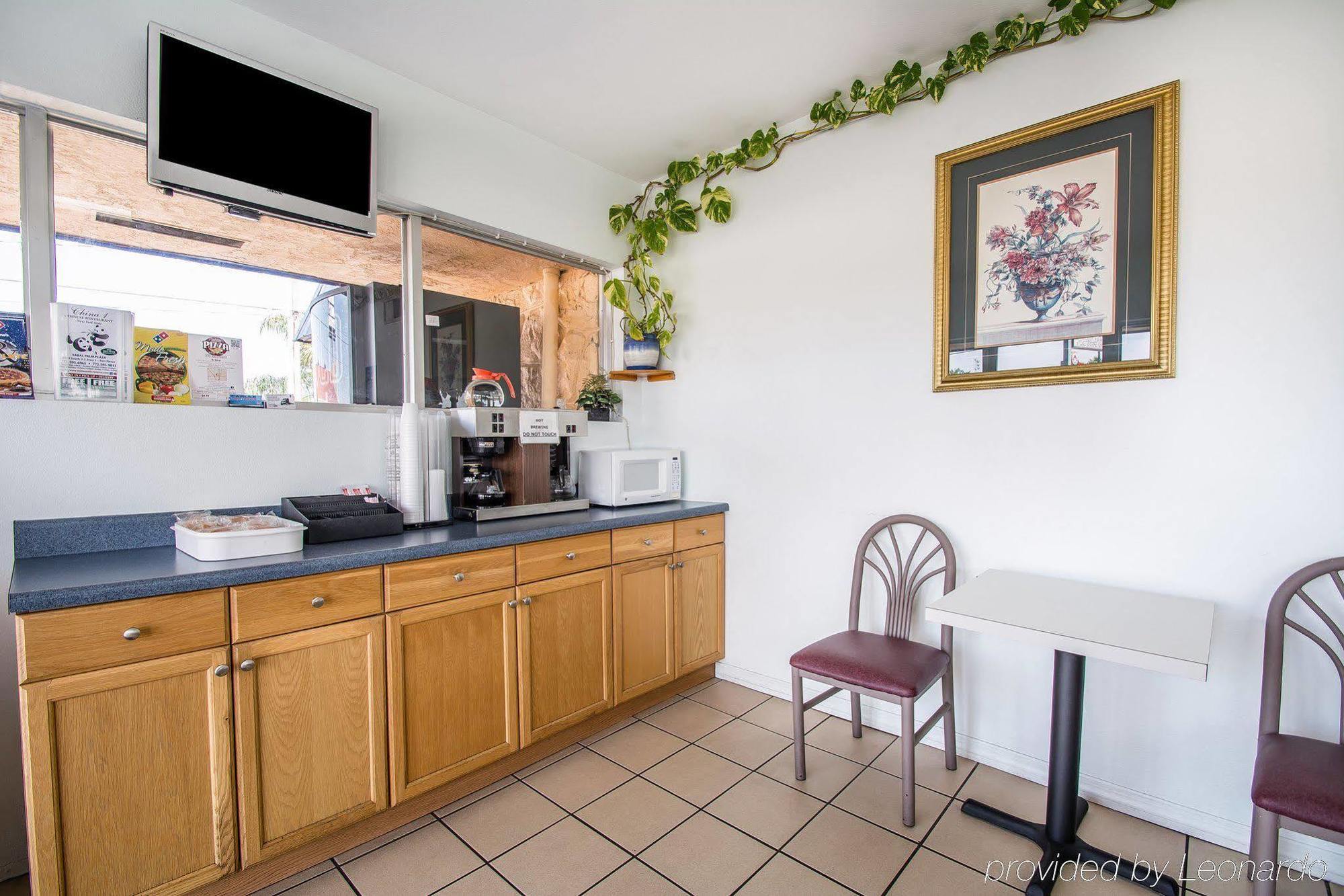 Rodeway Inn Fort Pierce I-95 Bagian luar foto